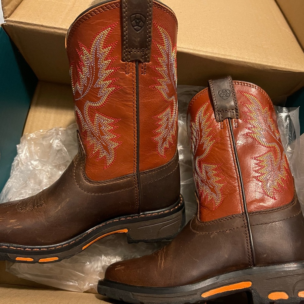 Ariat Kids Western Boots in Brown and Orange